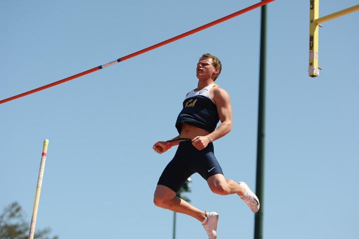 2010 Stanford Invite-College-433.JPG - 2010 Stanford Invitational, March 26-27, Cobb Track and Angell Field, Stanford,CA.